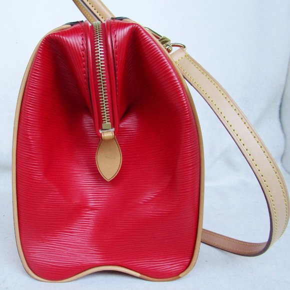 100% AUTHENTIC LOUIS VUITTON DOC EPI LEATHER PM HANDBAG (RETAIL 💲2,960) - Picture 5 of 16